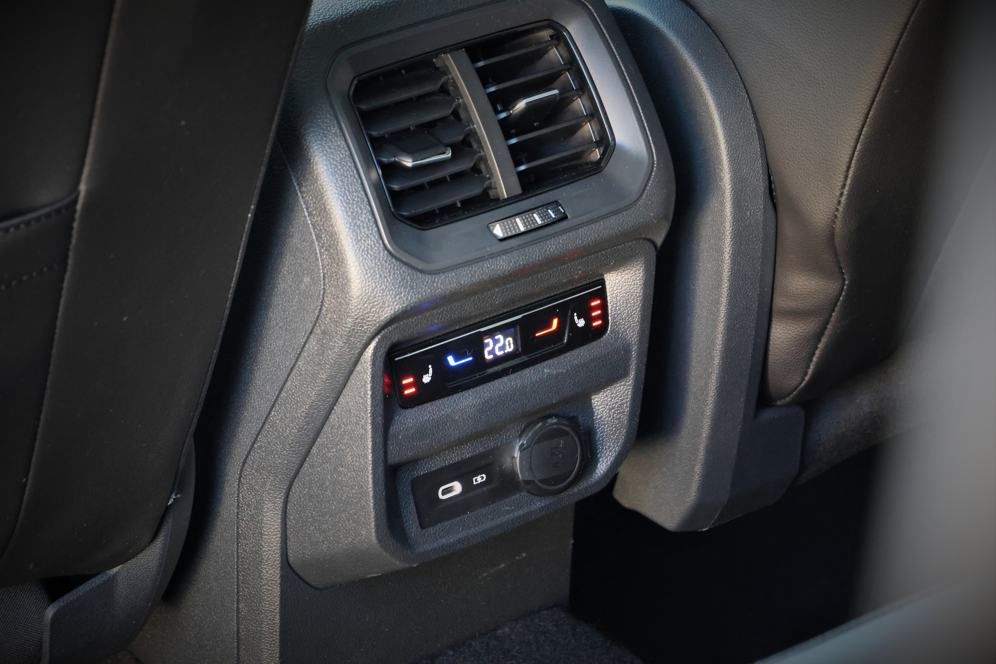 listing desktop thumbnail image 11