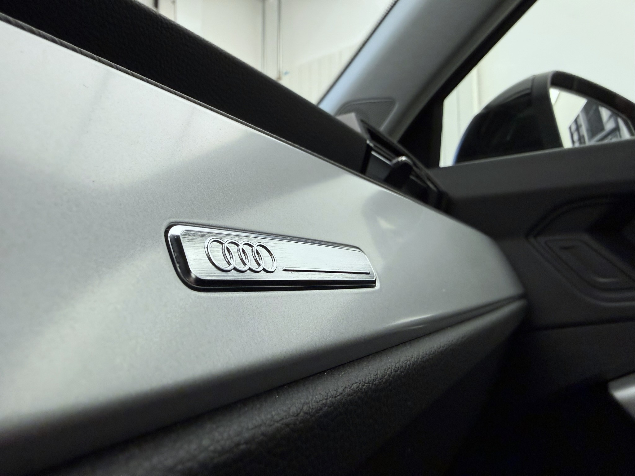 listing desktop thumbnail image 16