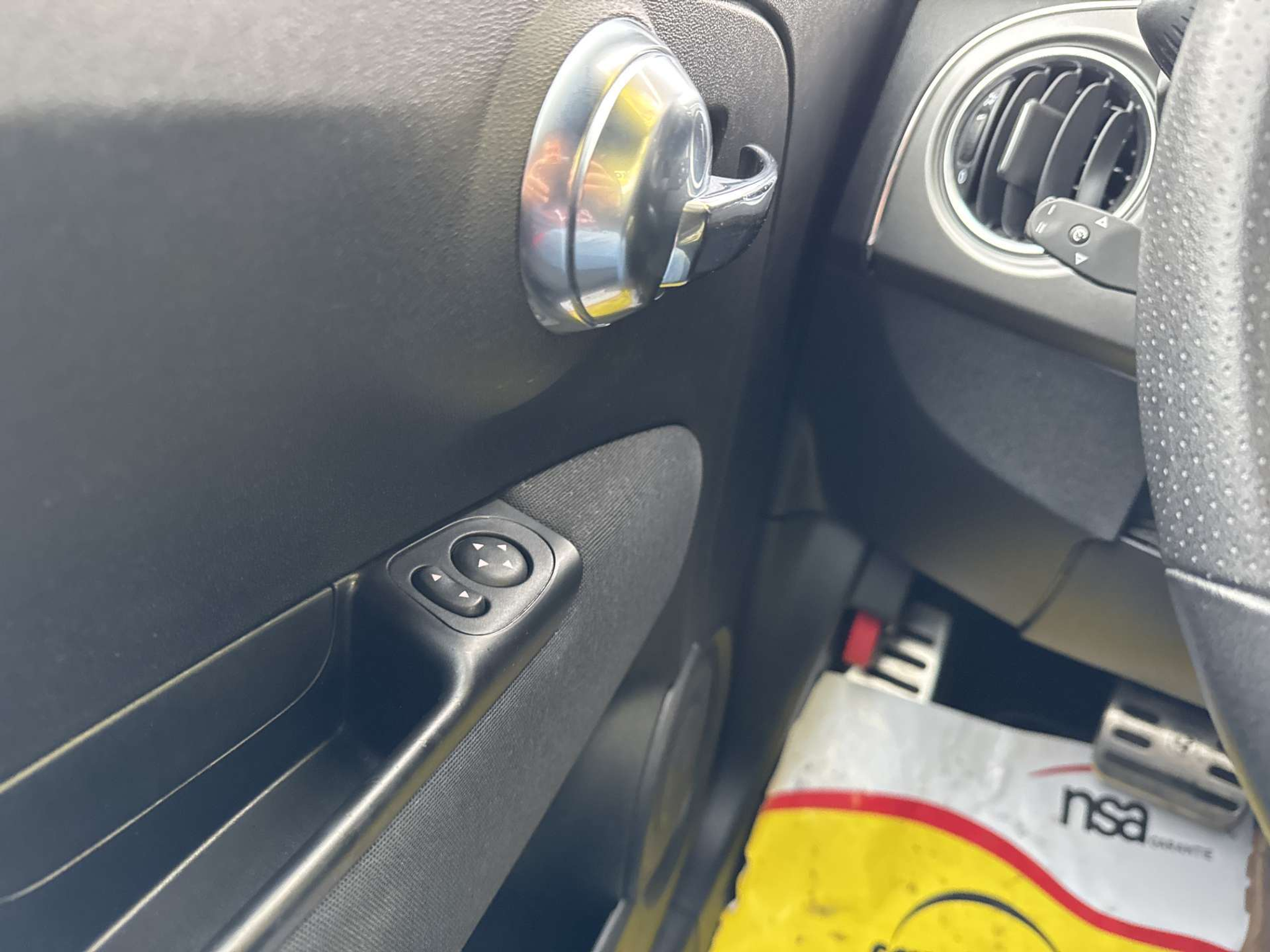 listing desktop thumbnail image 15