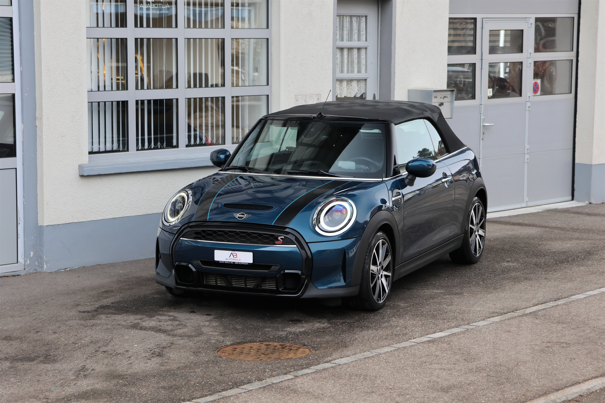 listing desktop thumbnail image 0