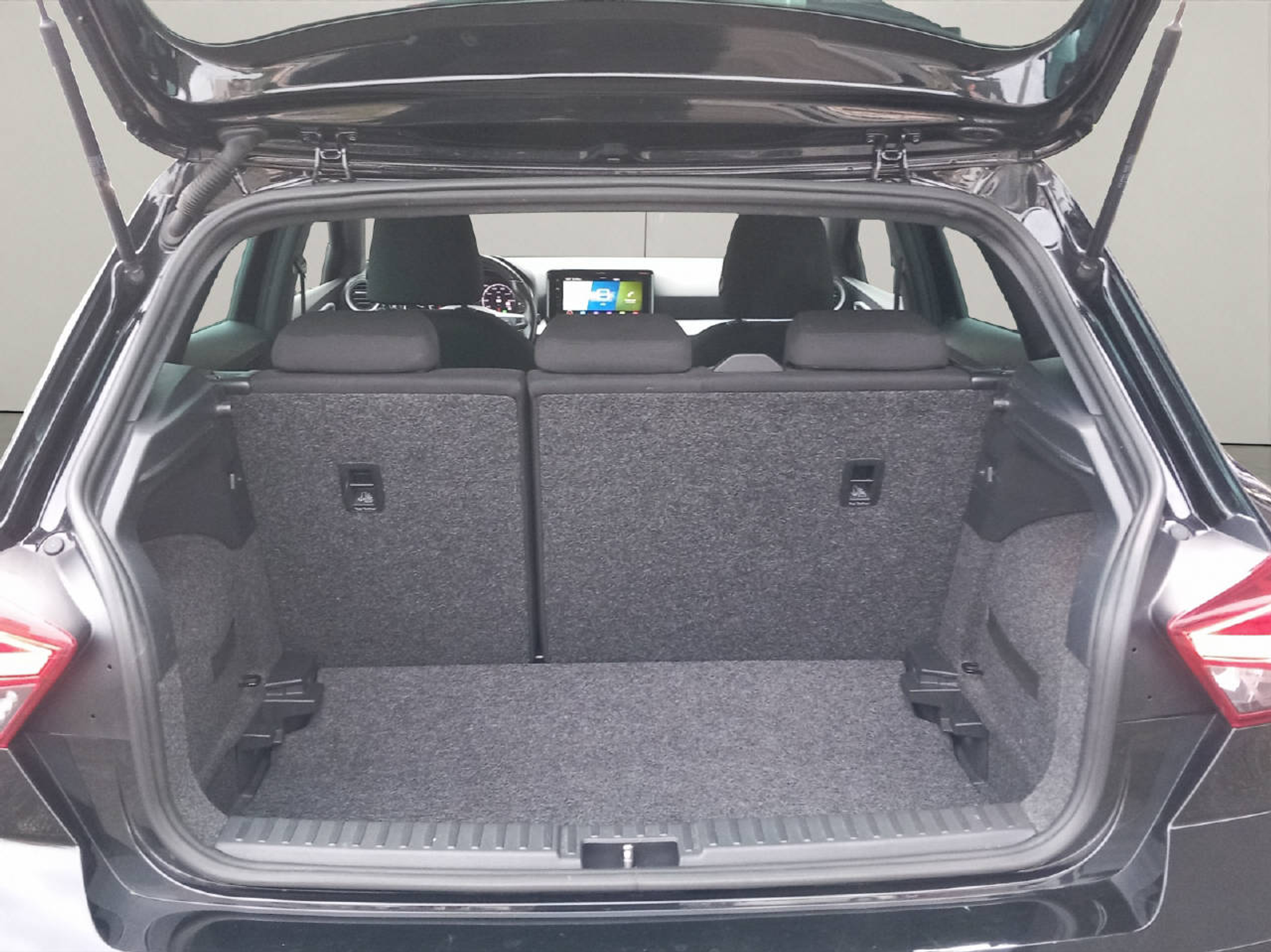 listing desktop thumbnail image 10