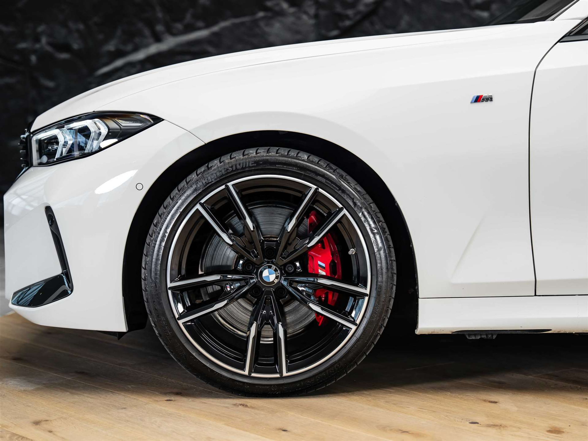 listing desktop thumbnail image 17