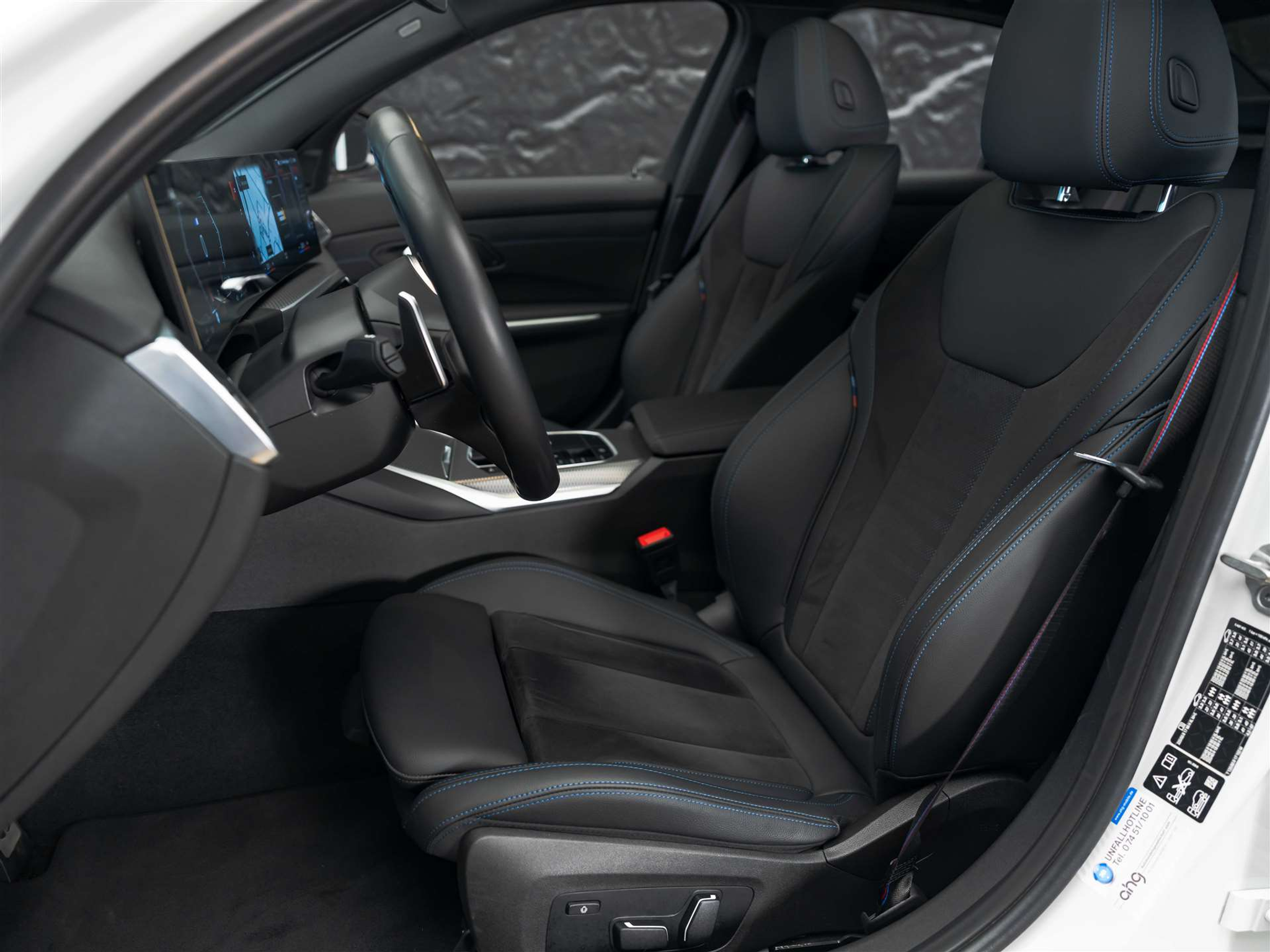 listing desktop thumbnail image 9