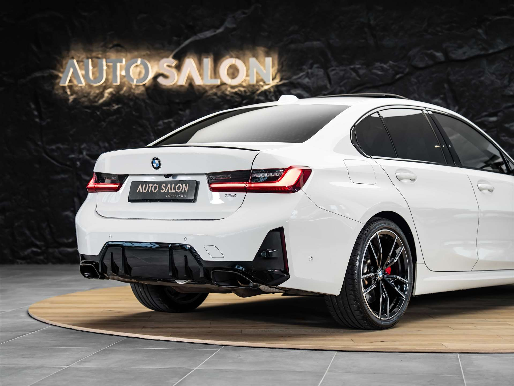 listing desktop thumbnail image 19