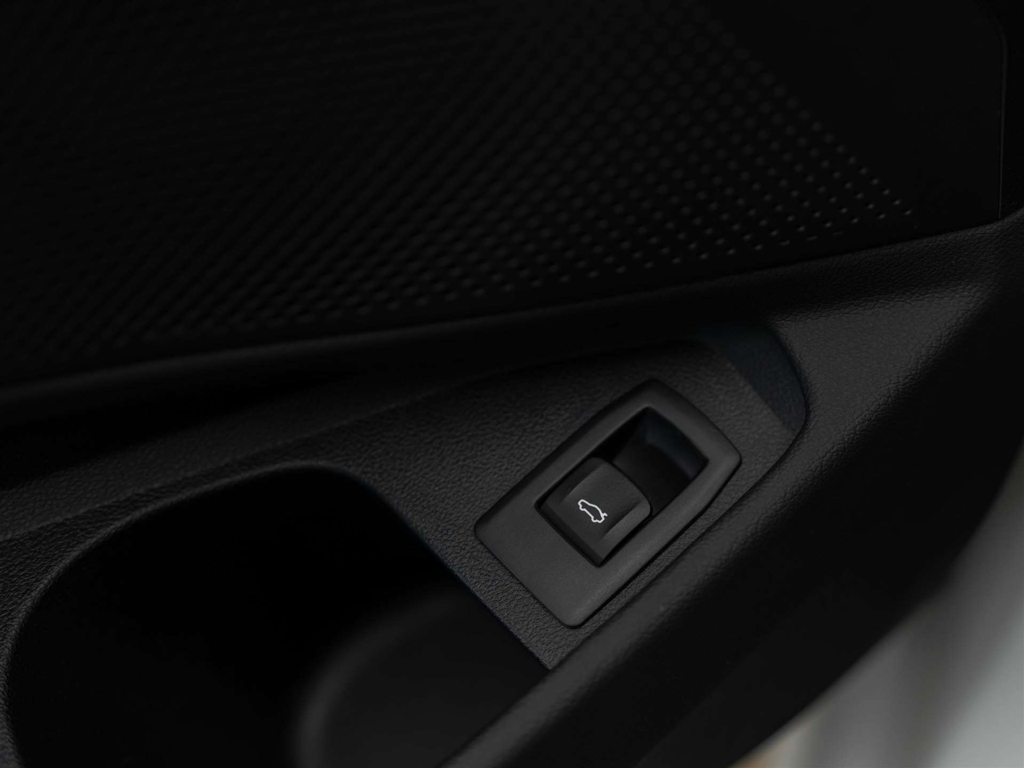 listing desktop thumbnail image 41