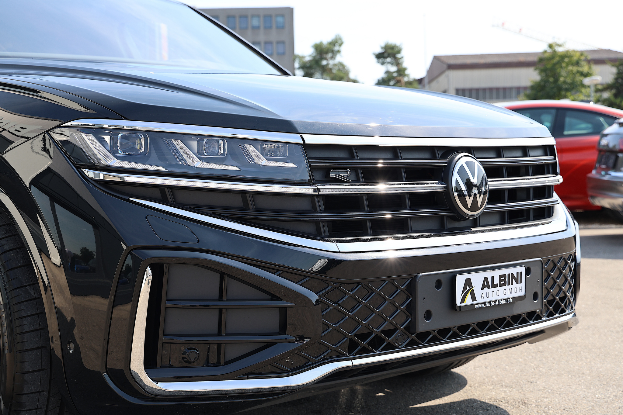 listing desktop thumbnail image 5