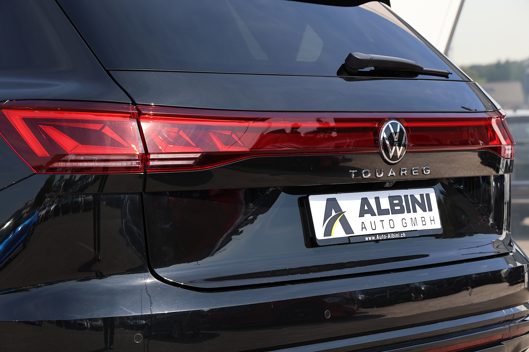 listing desktop thumbnail image 8