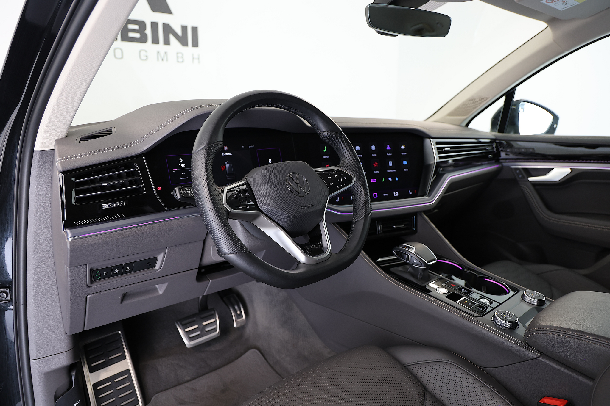 listing desktop thumbnail image 12