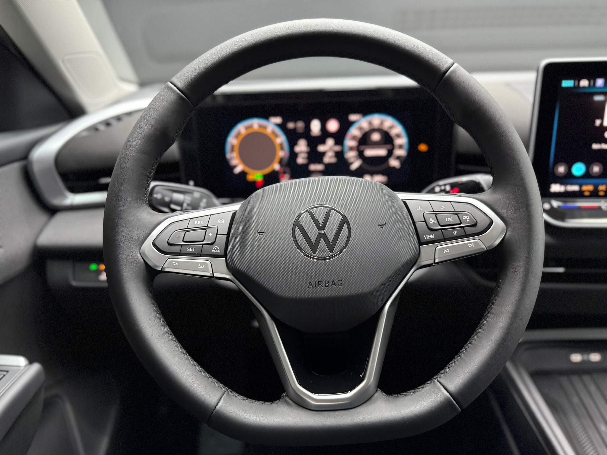 listing desktop thumbnail image 8