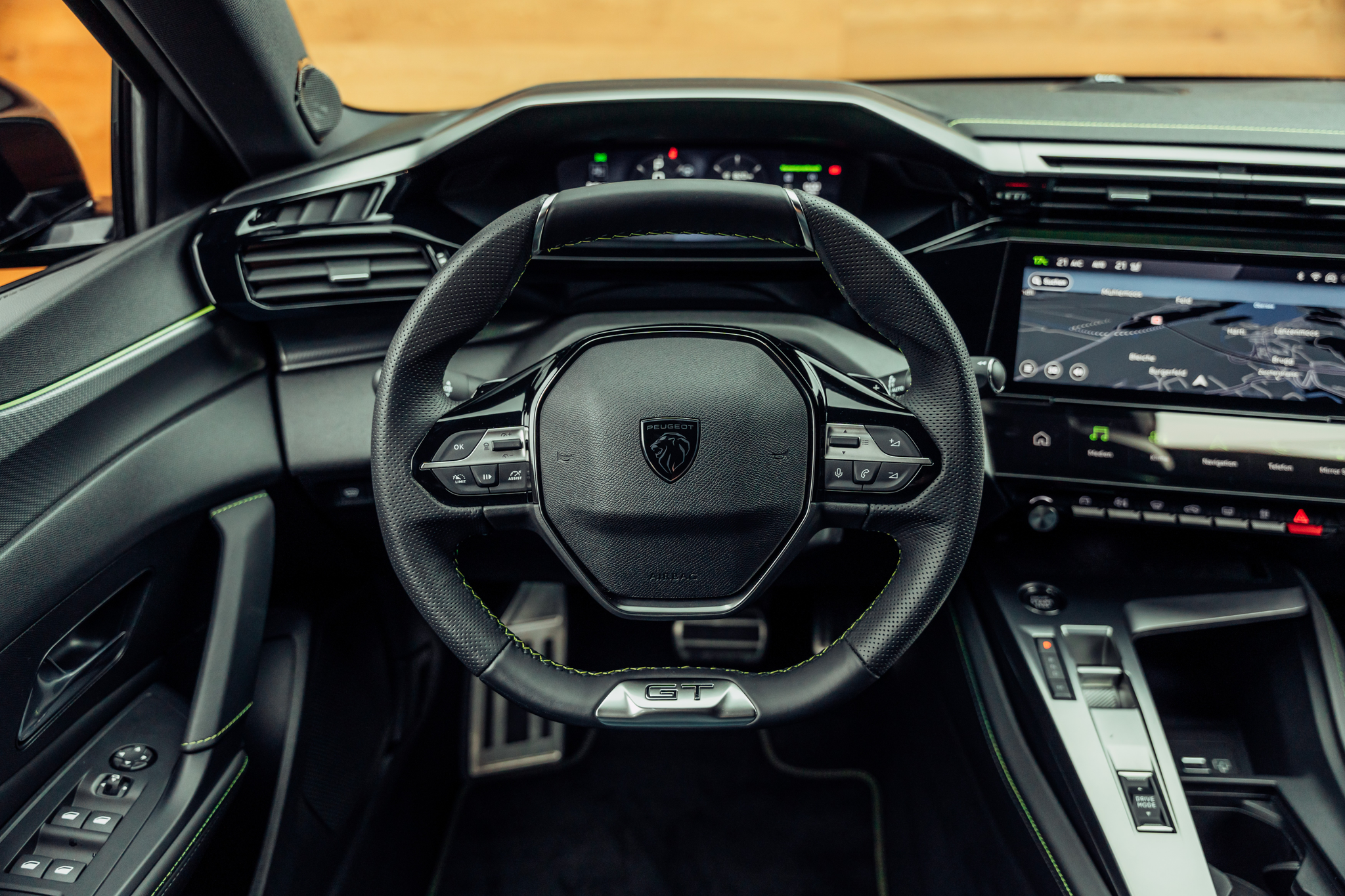 listing desktop thumbnail image 15