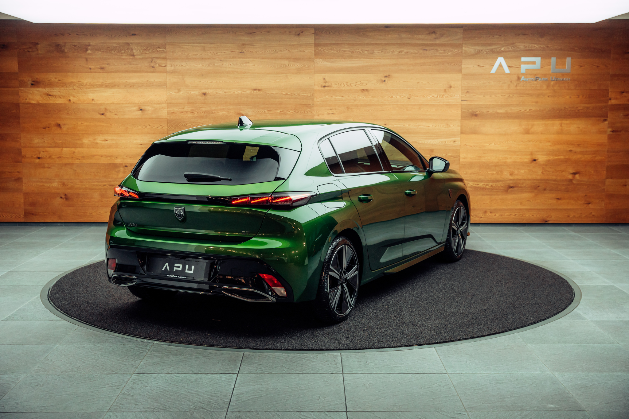 listing desktop thumbnail image 1