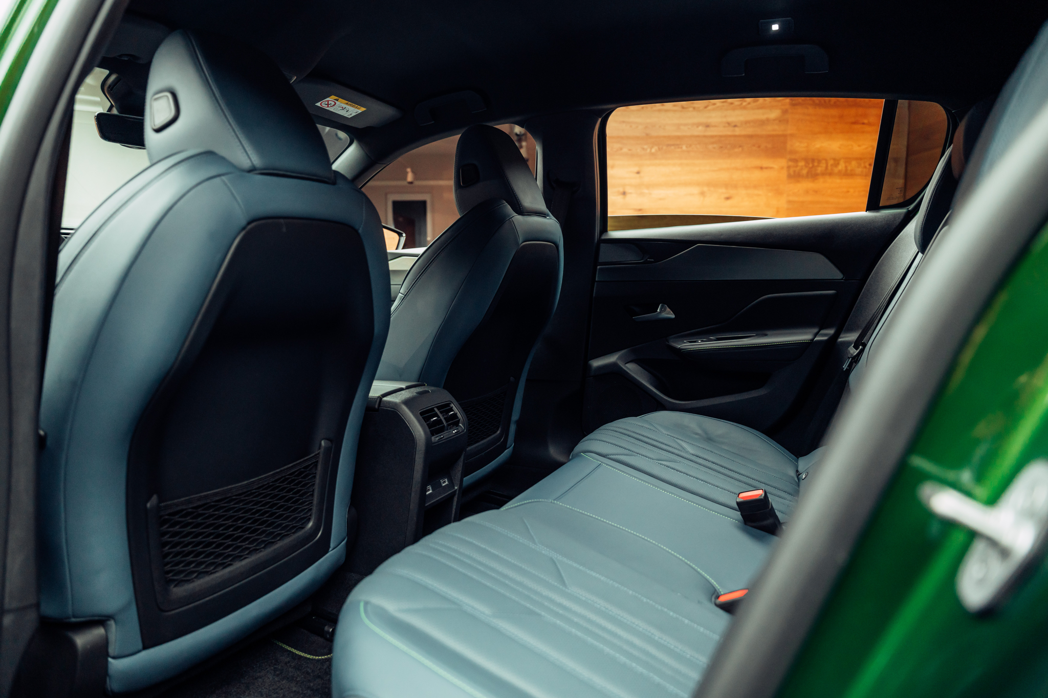 listing desktop thumbnail image 9