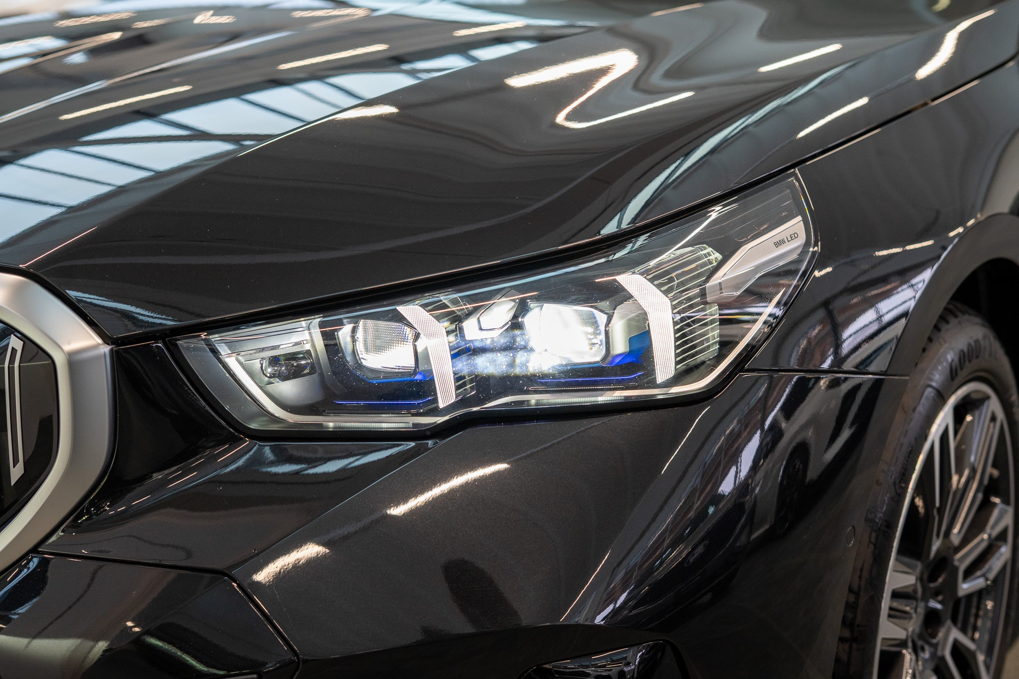 listing desktop thumbnail image 17