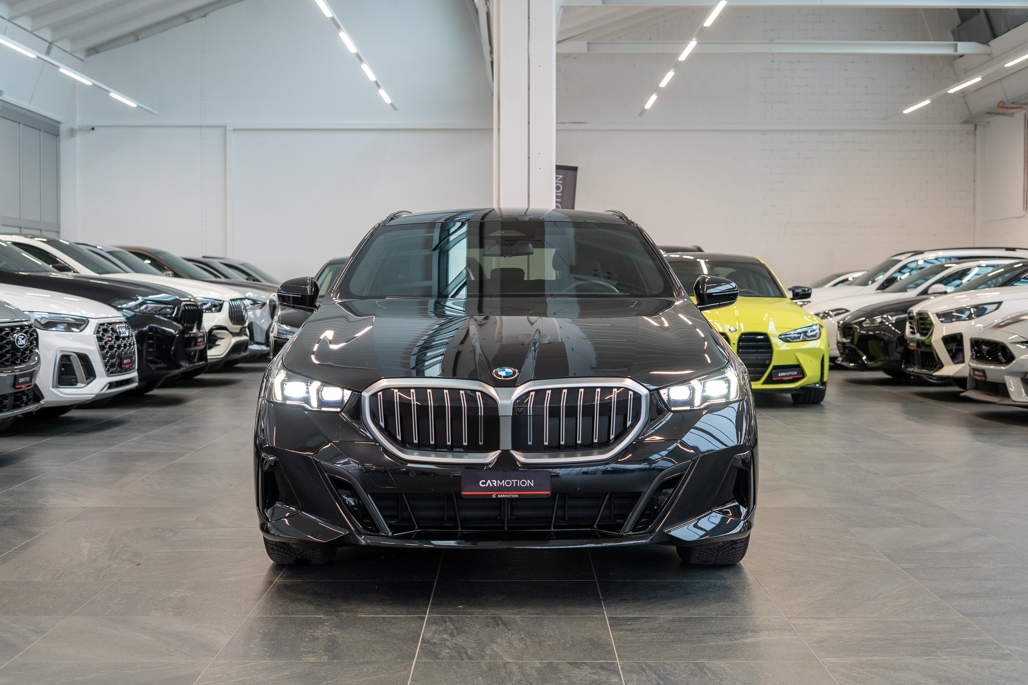 listing desktop thumbnail image 1