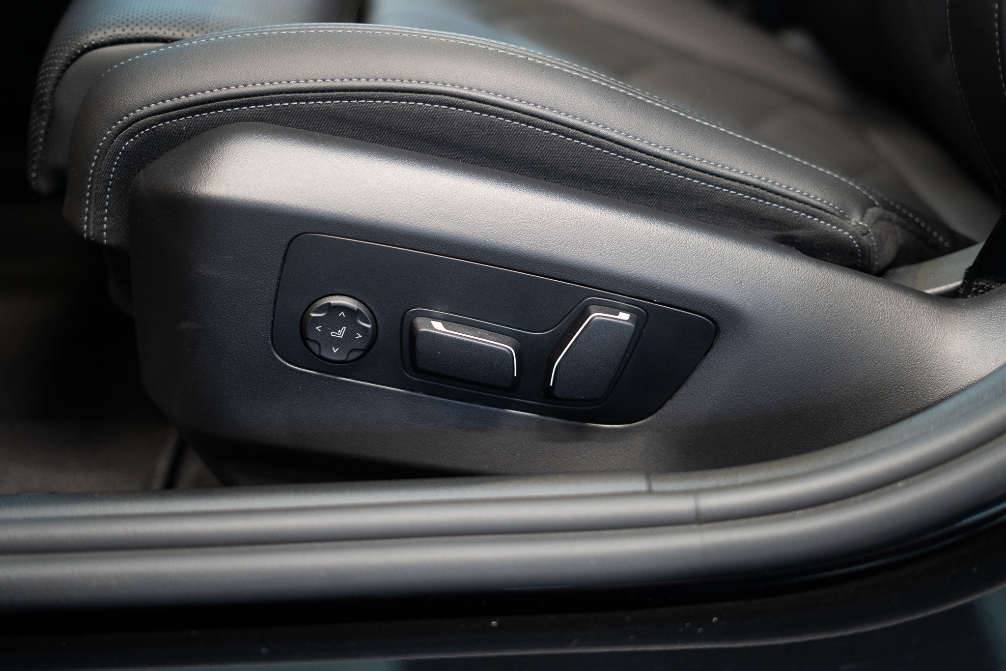 listing desktop thumbnail image 9