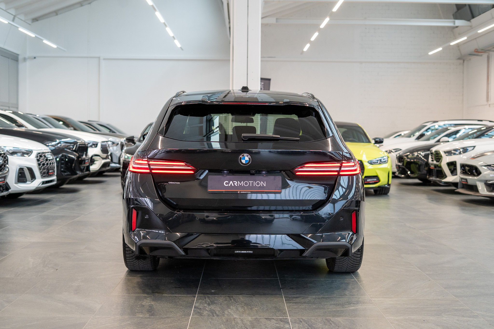 listing desktop thumbnail image 4