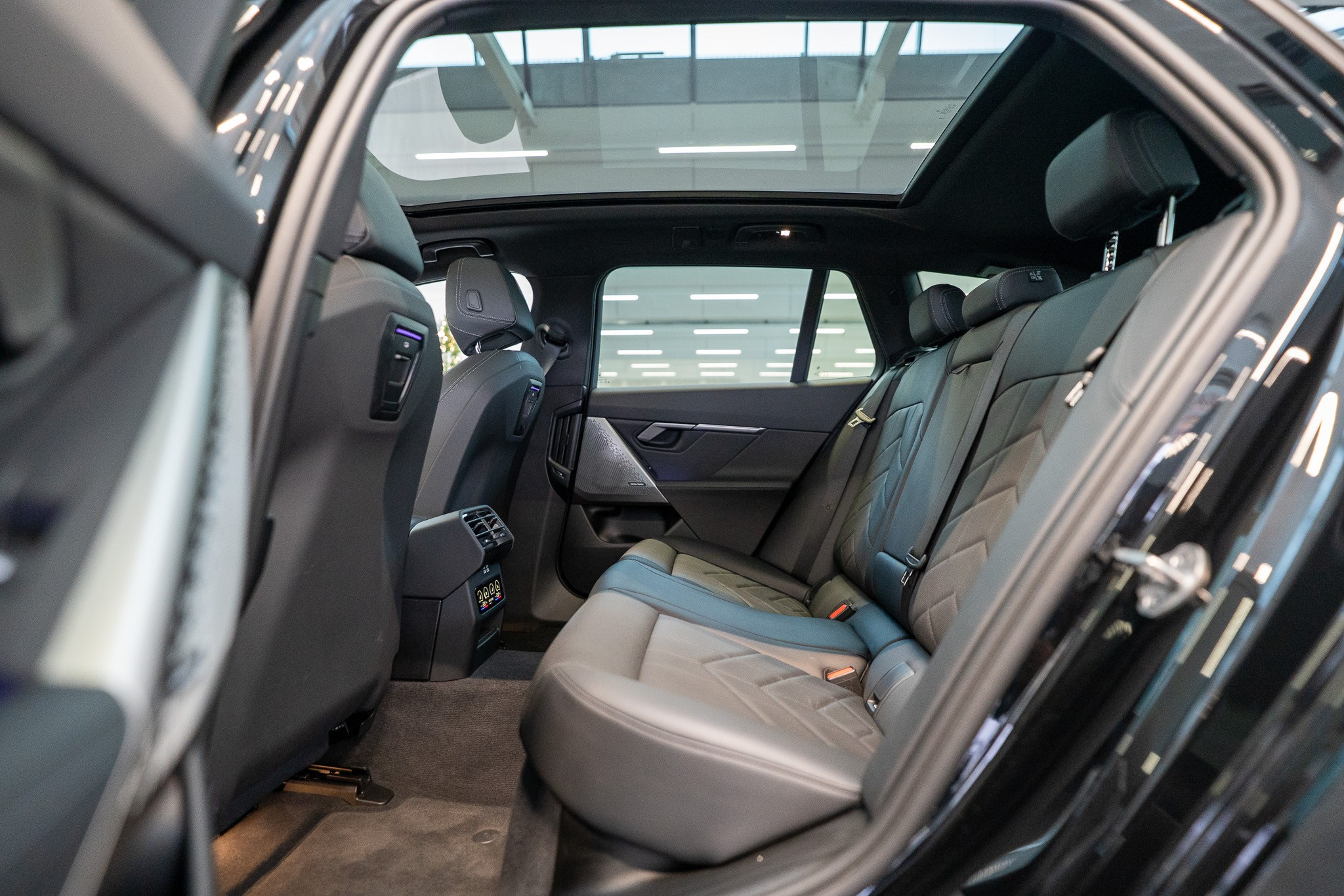 listing desktop thumbnail image 13