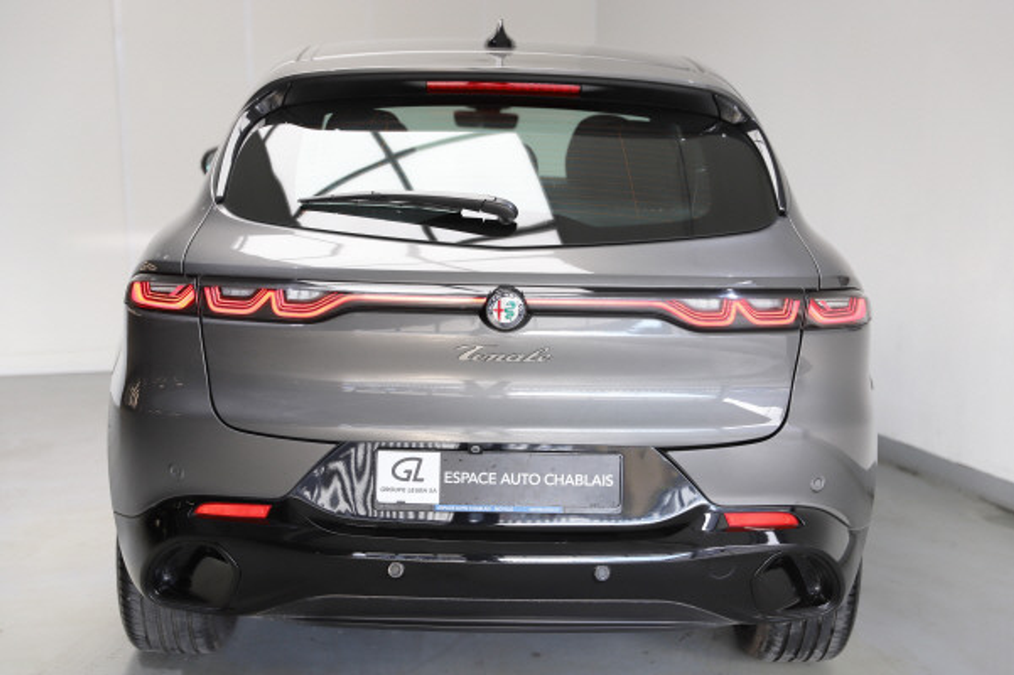 listing desktop thumbnail image 5