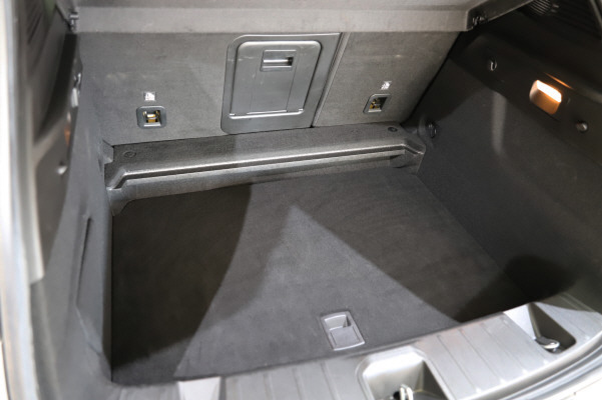 listing desktop thumbnail image 11