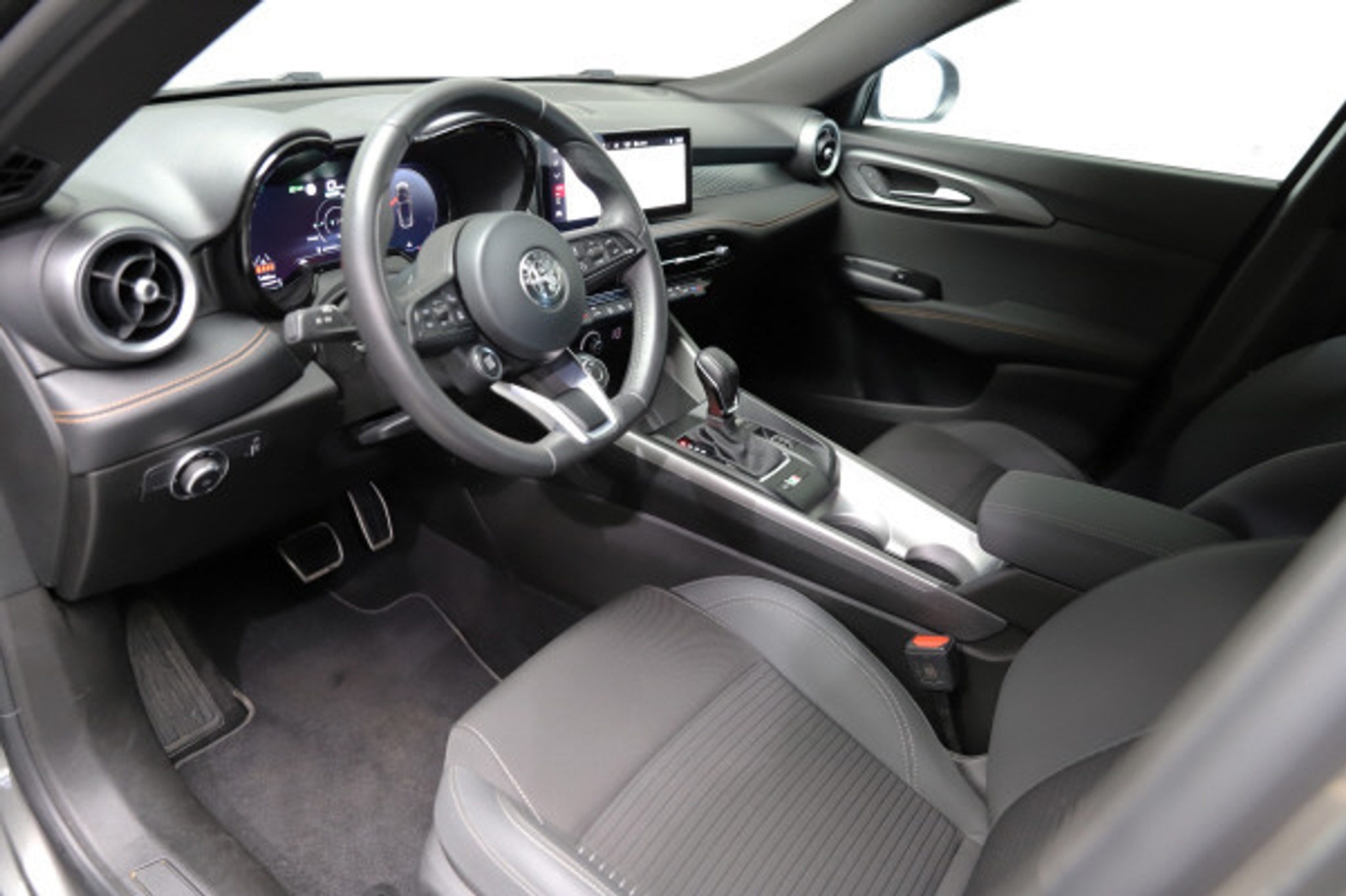 listing desktop thumbnail image 7