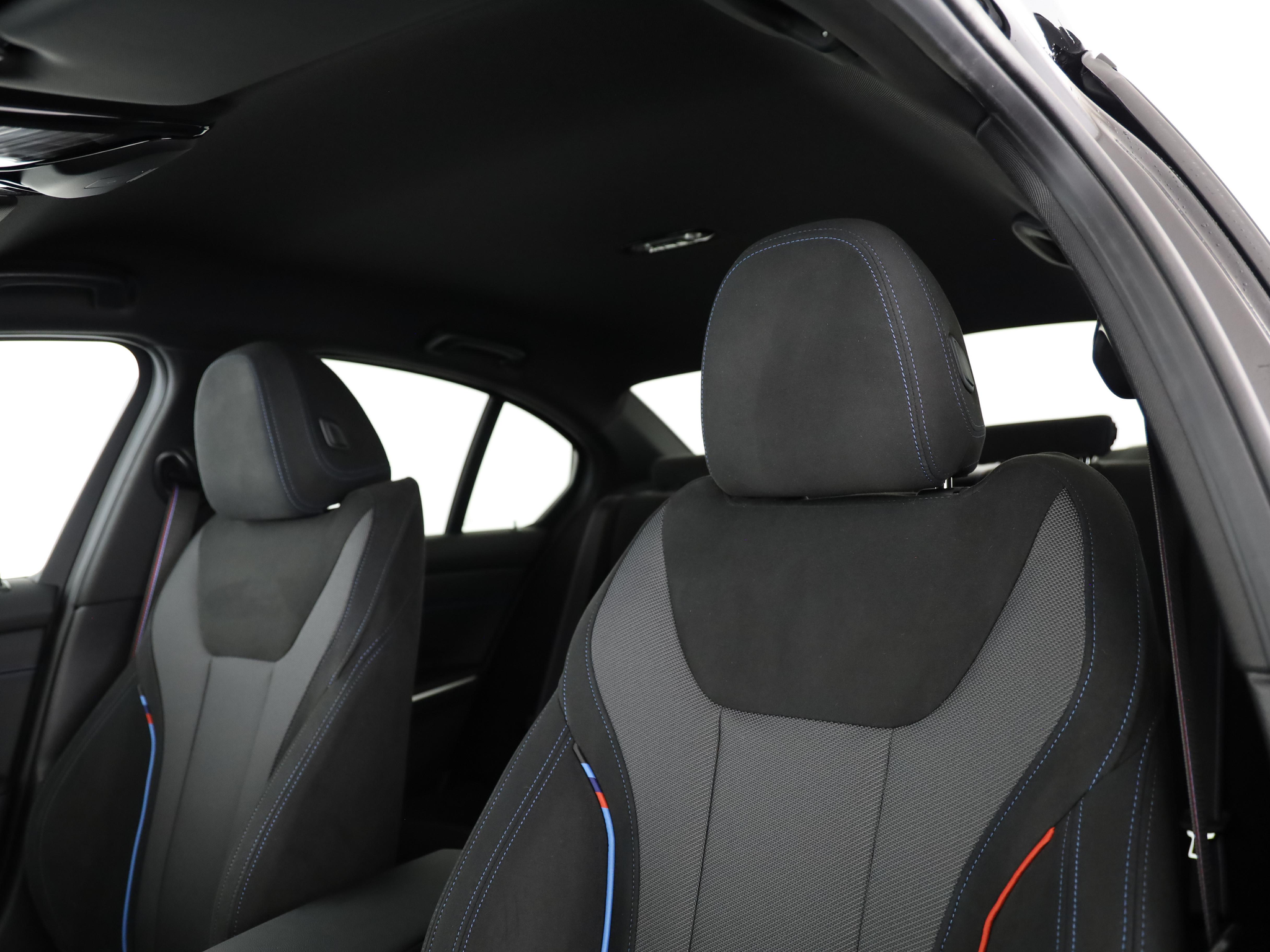 listing desktop thumbnail image 6