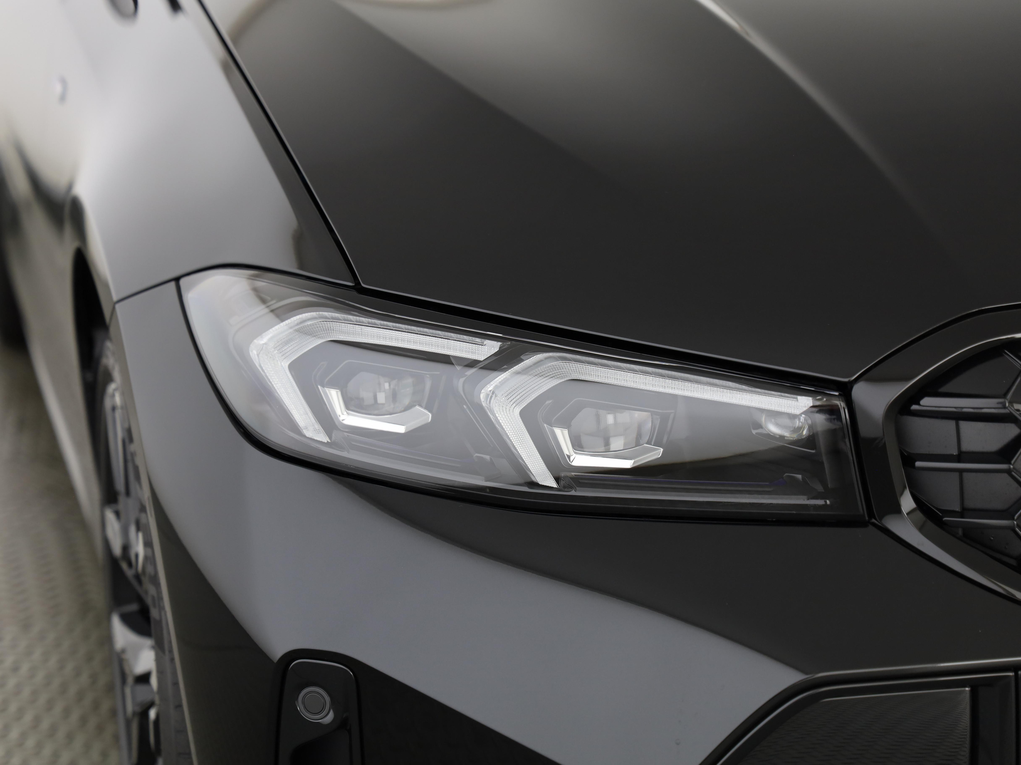 listing desktop thumbnail image 5