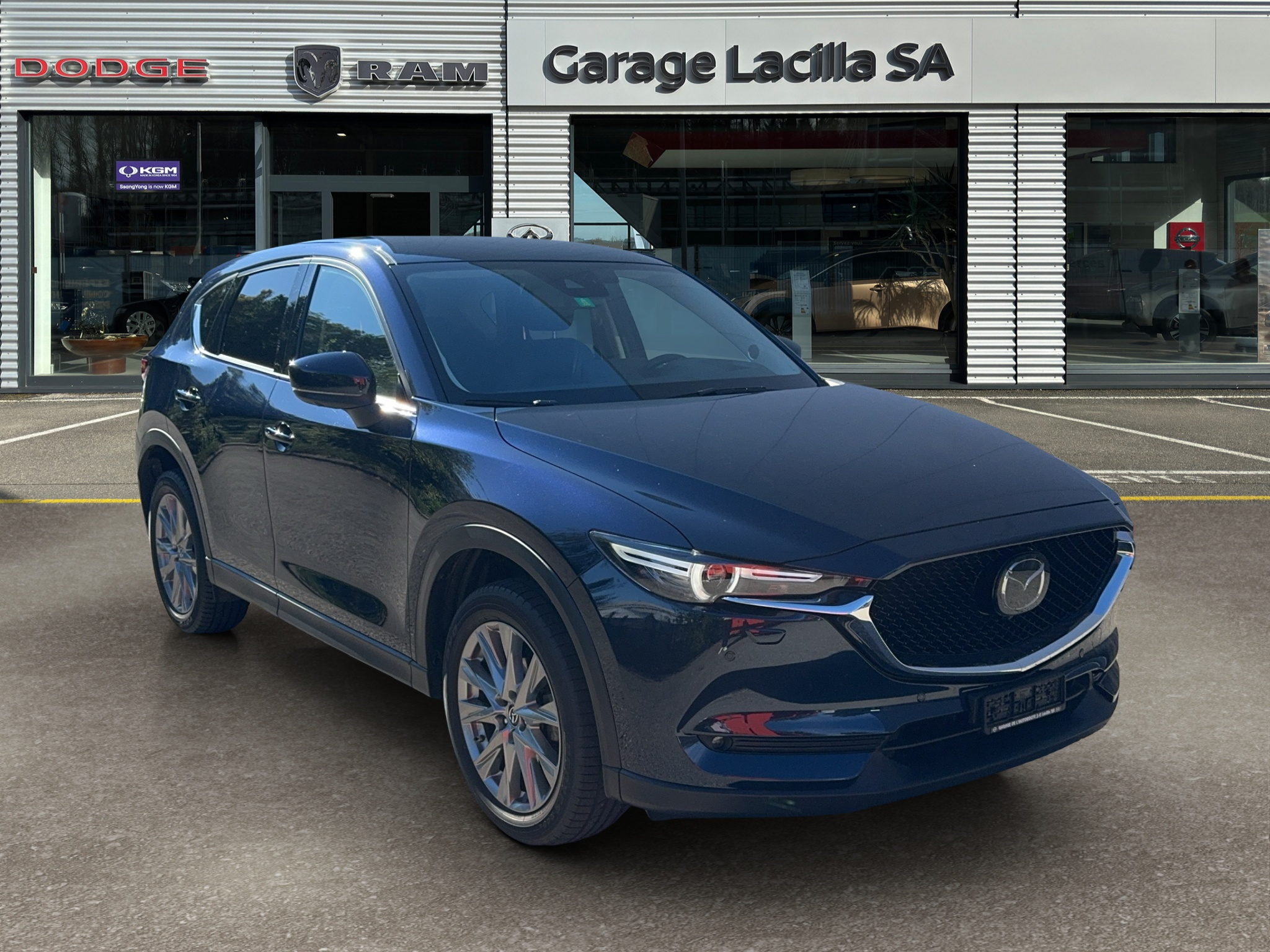 car-image-0