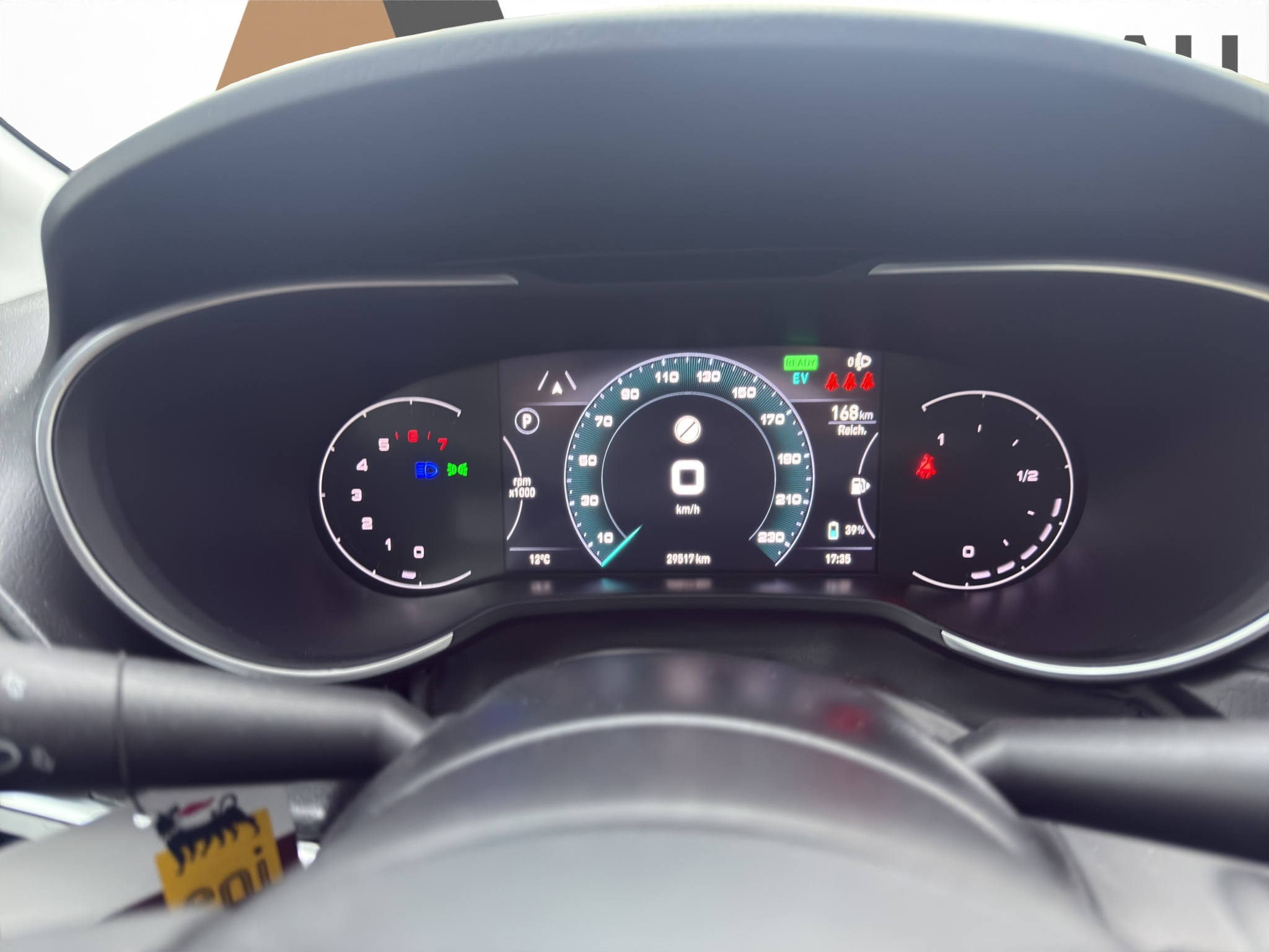 listing desktop thumbnail image 14