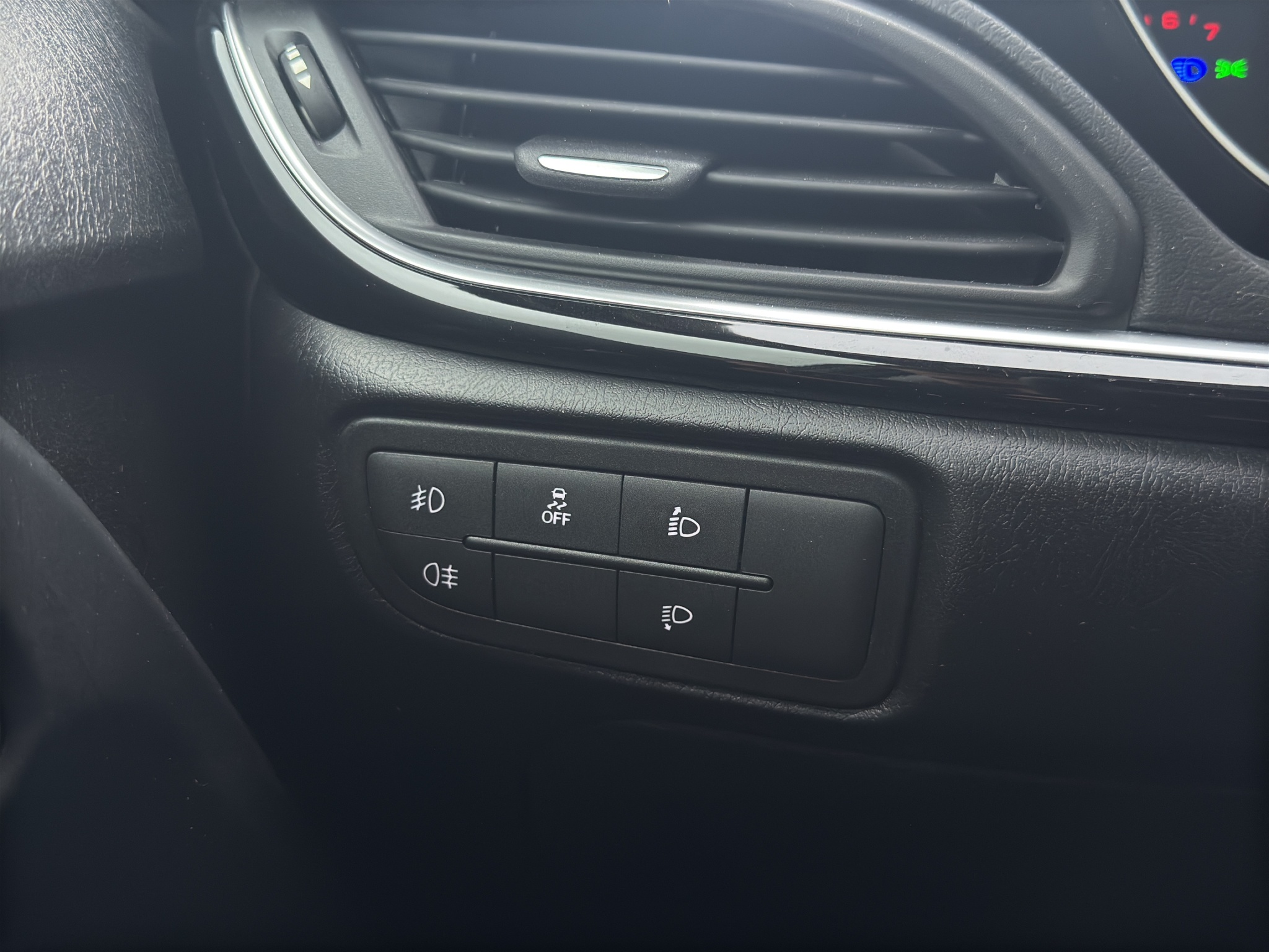 listing desktop thumbnail image 29