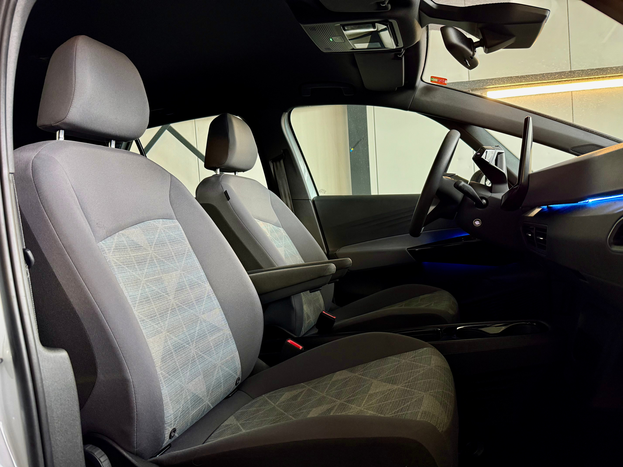 listing desktop thumbnail image 9