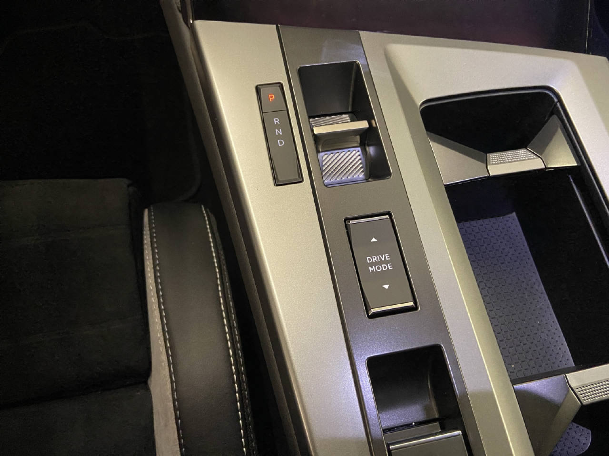 listing desktop thumbnail image 8