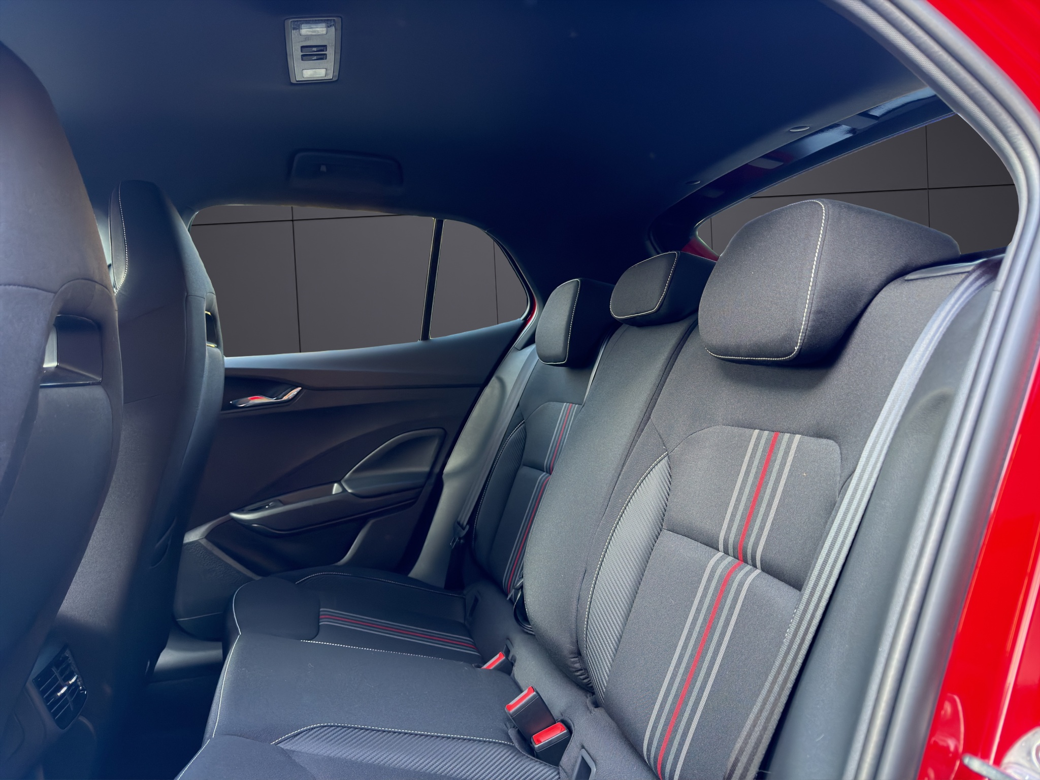 listing desktop thumbnail image 9