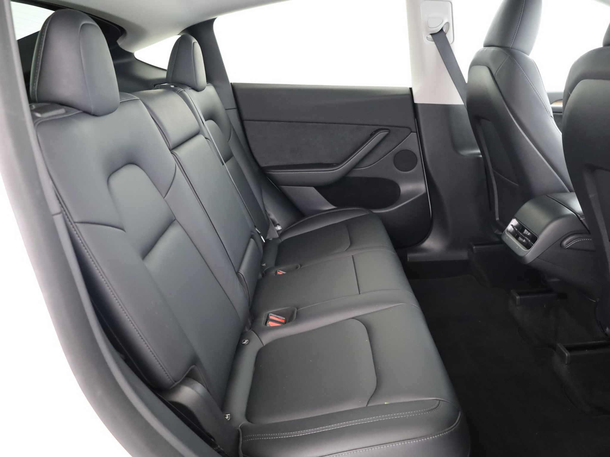 listing desktop thumbnail image 10