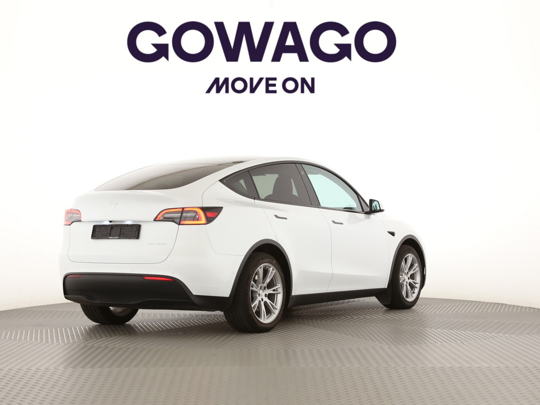 listing desktop thumbnail image 1