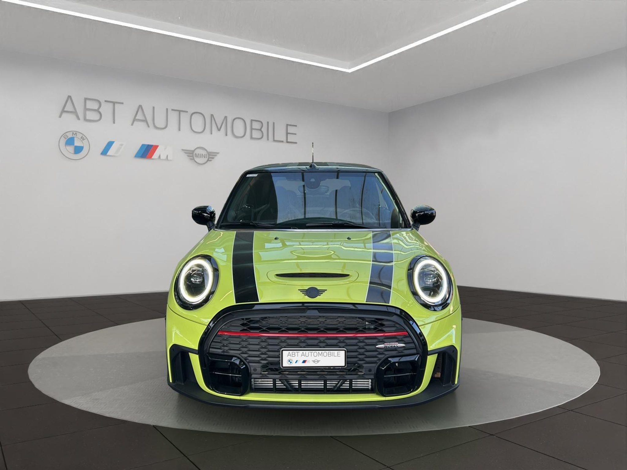 listing desktop thumbnail image 1