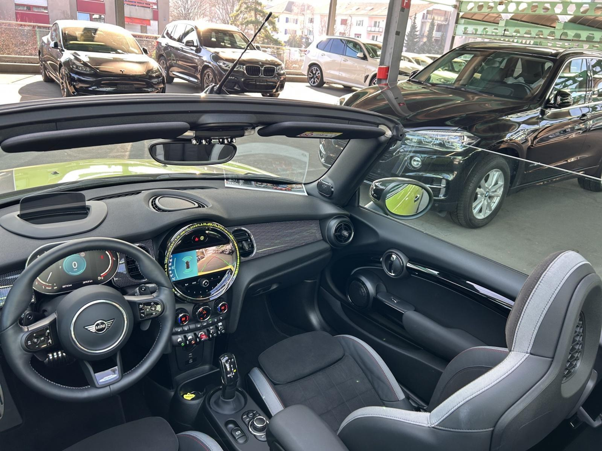 listing desktop thumbnail image 17