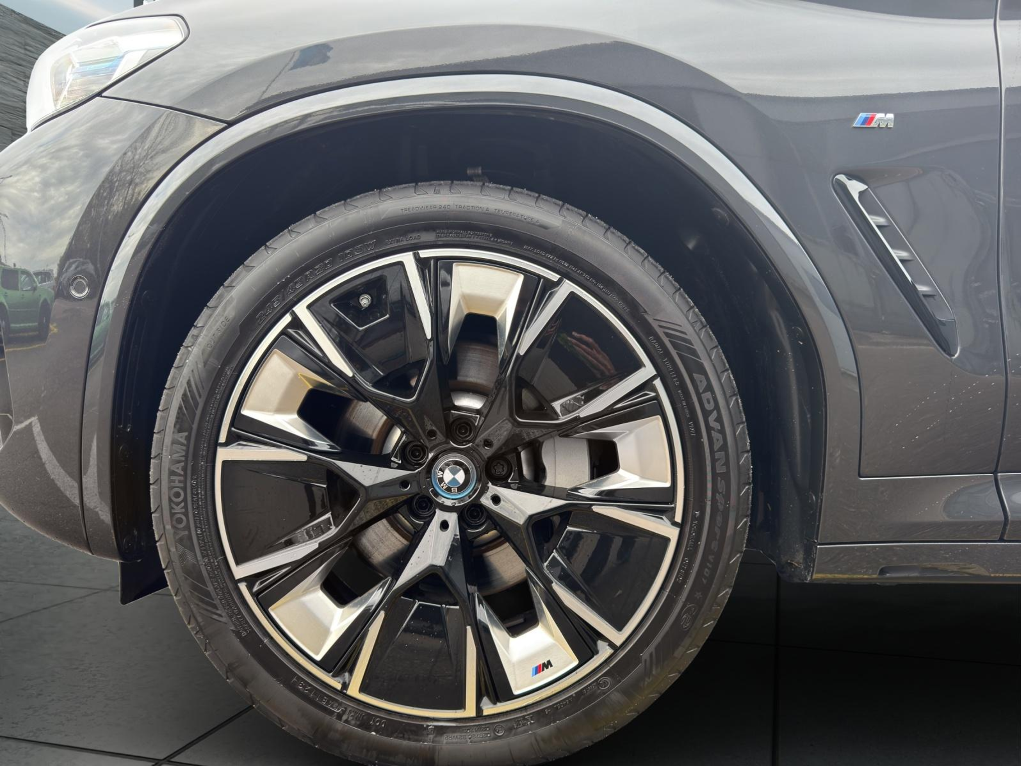 listing desktop thumbnail image 9