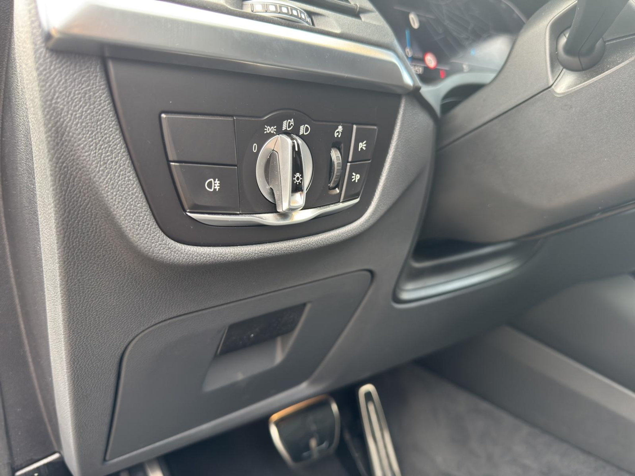 listing desktop thumbnail image 14