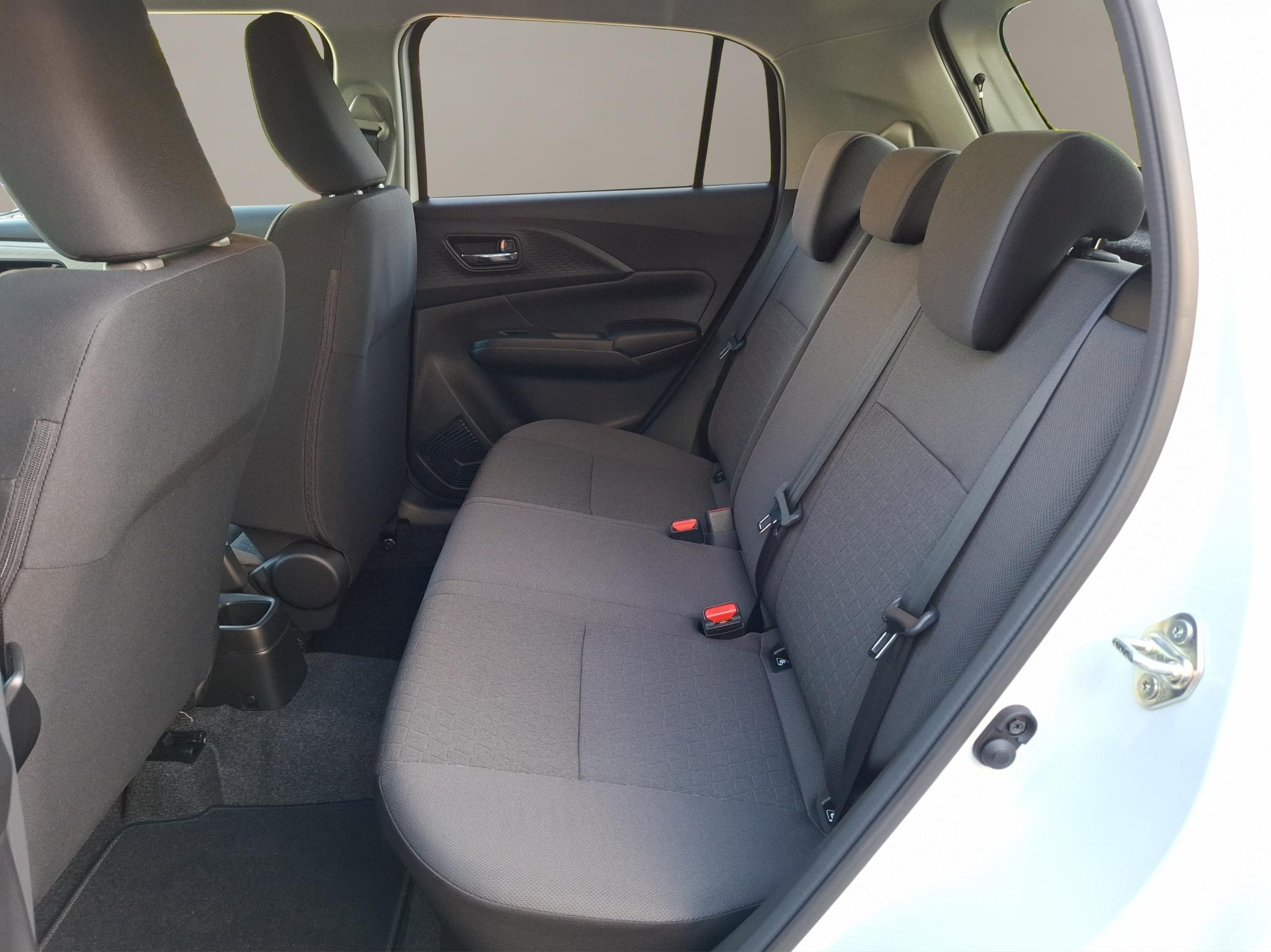 listing desktop thumbnail image 8