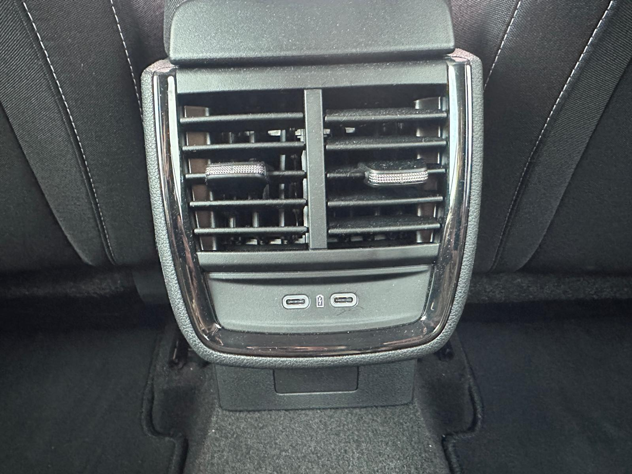 listing desktop thumbnail image 12