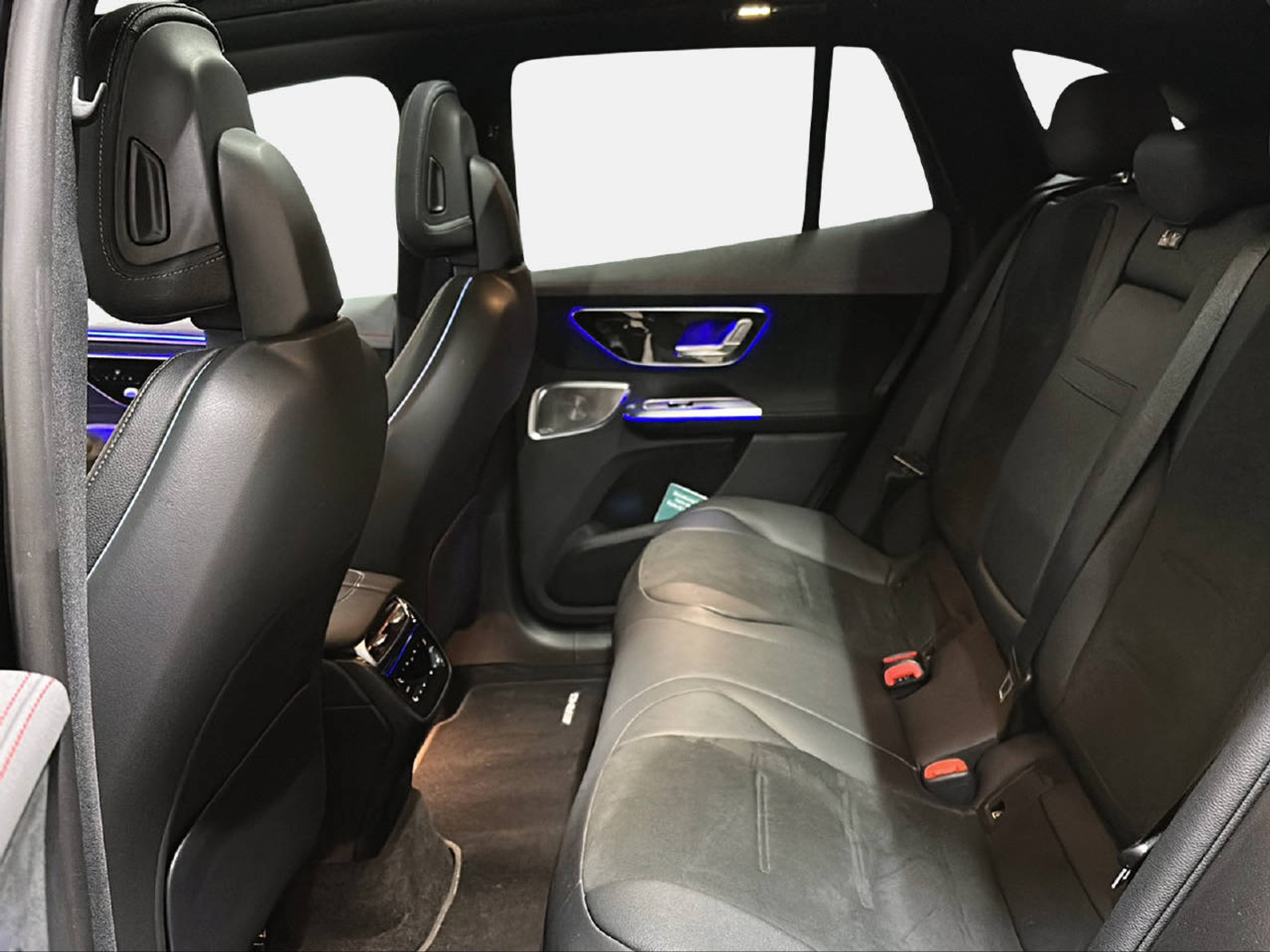 listing desktop thumbnail image 13