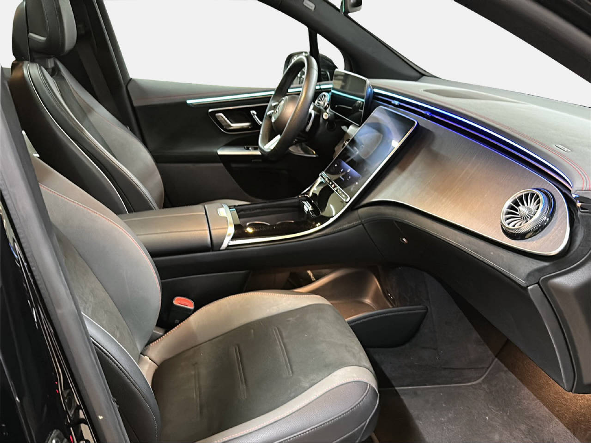 listing desktop thumbnail image 12