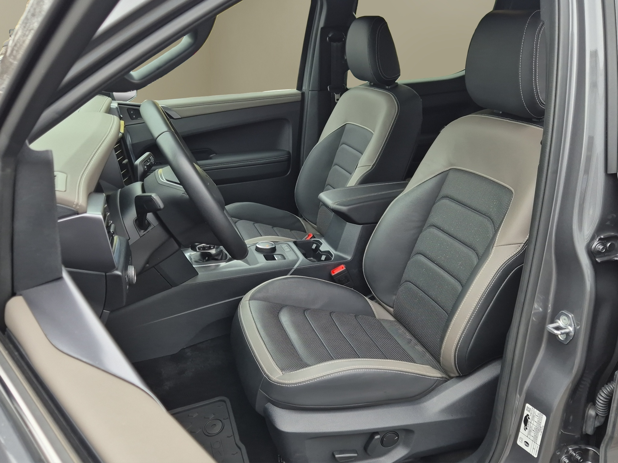 listing desktop thumbnail image 8