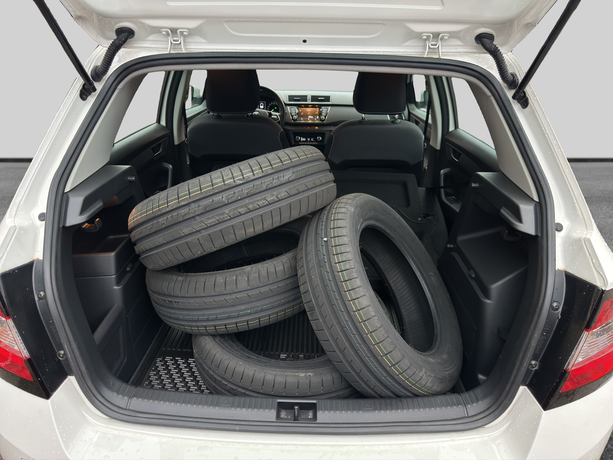 listing desktop thumbnail image 12