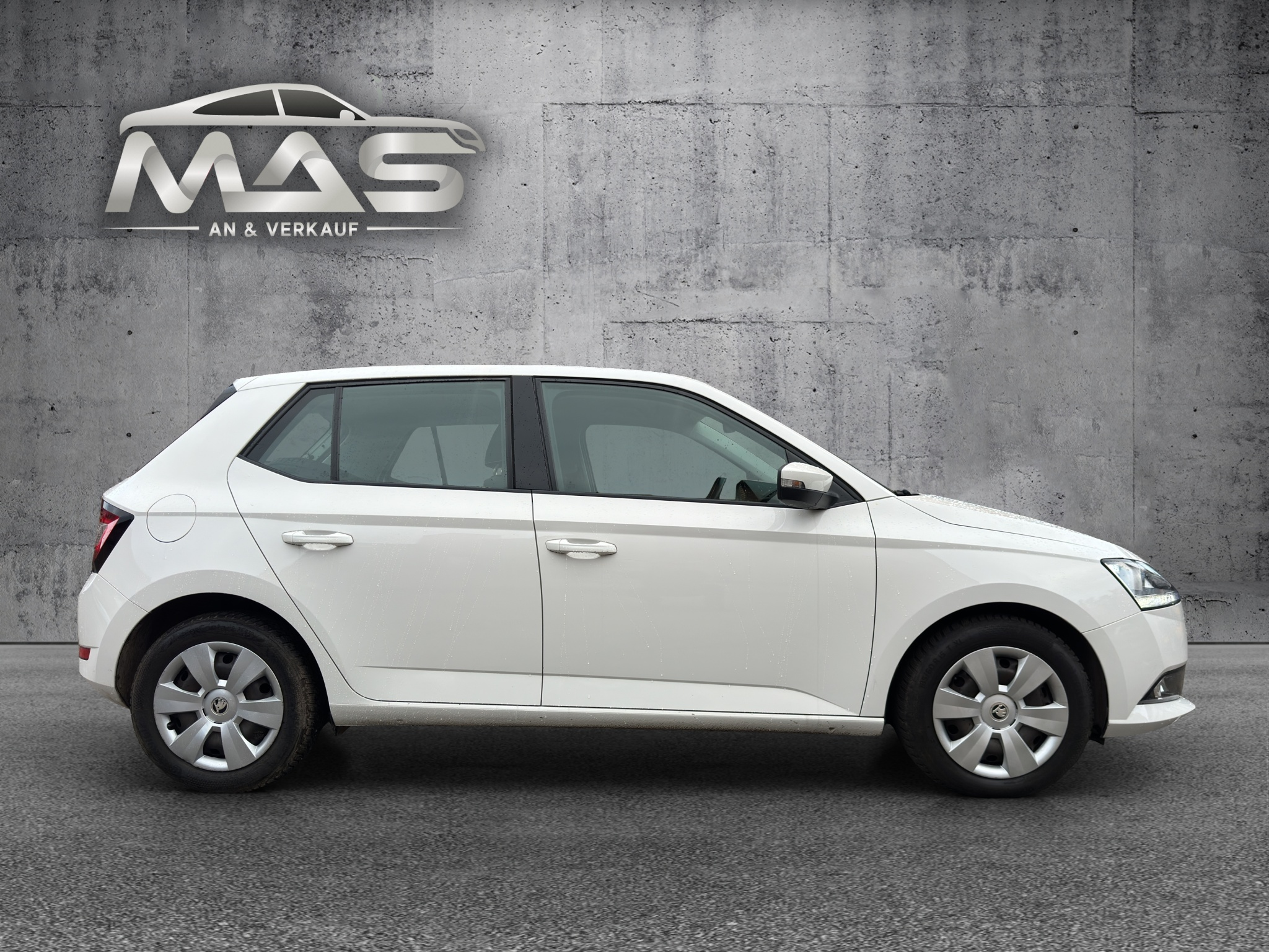 listing desktop thumbnail image 6