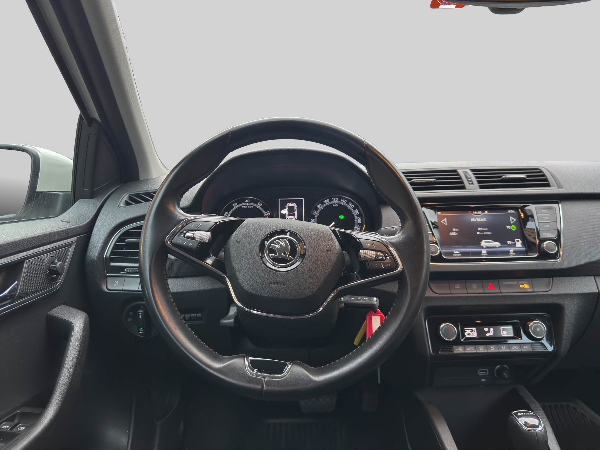 listing desktop thumbnail image 9