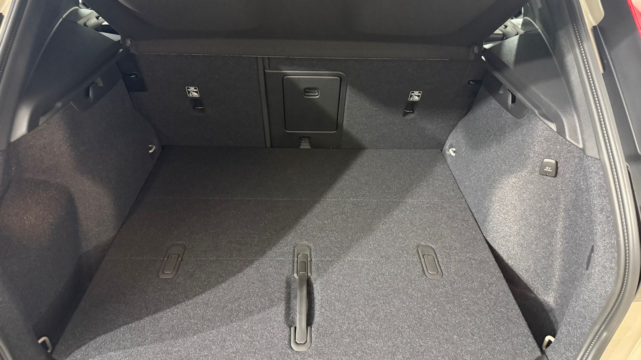 listing desktop thumbnail image 6