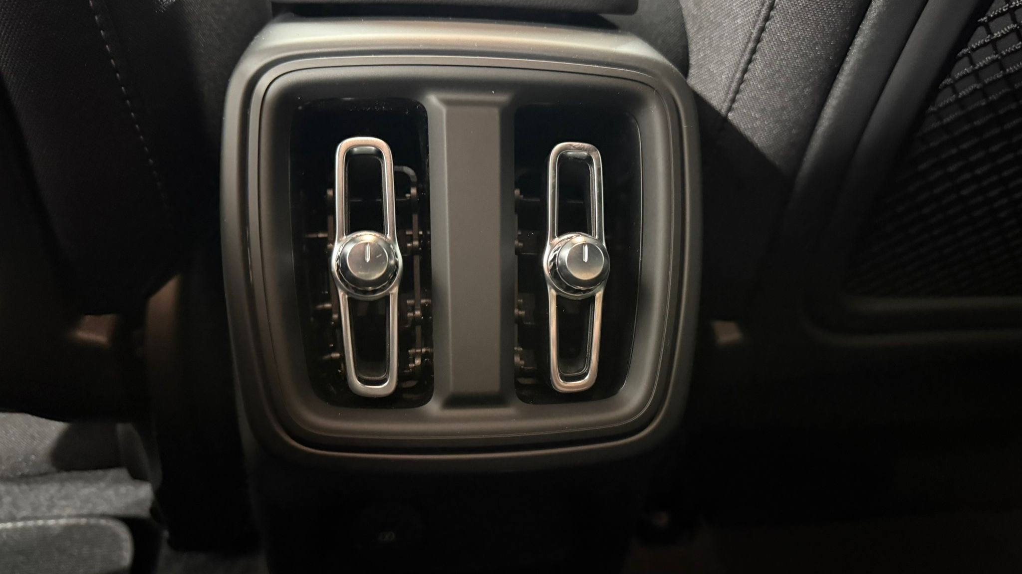 listing desktop thumbnail image 14