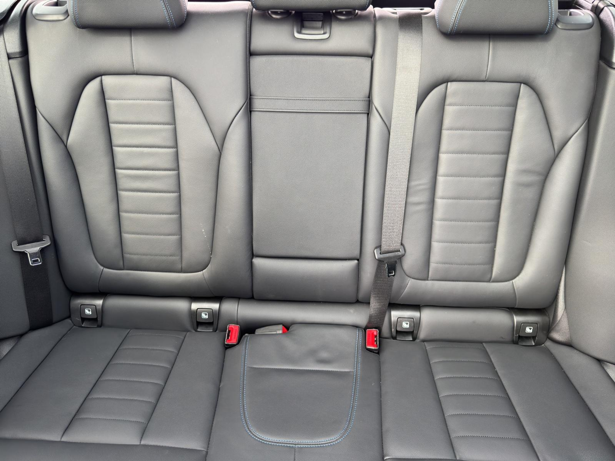 listing desktop thumbnail image 17