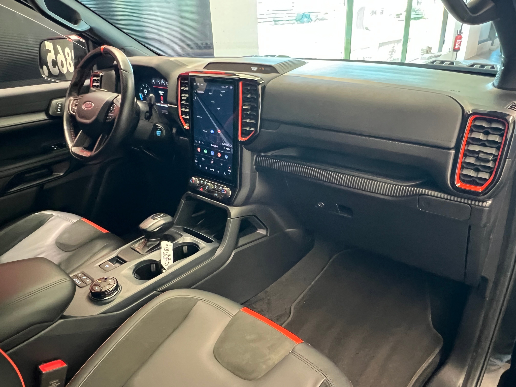 listing desktop thumbnail image 15